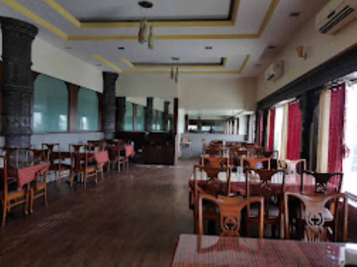 Hotel Maratha Palace,Szatara Kültér fotó