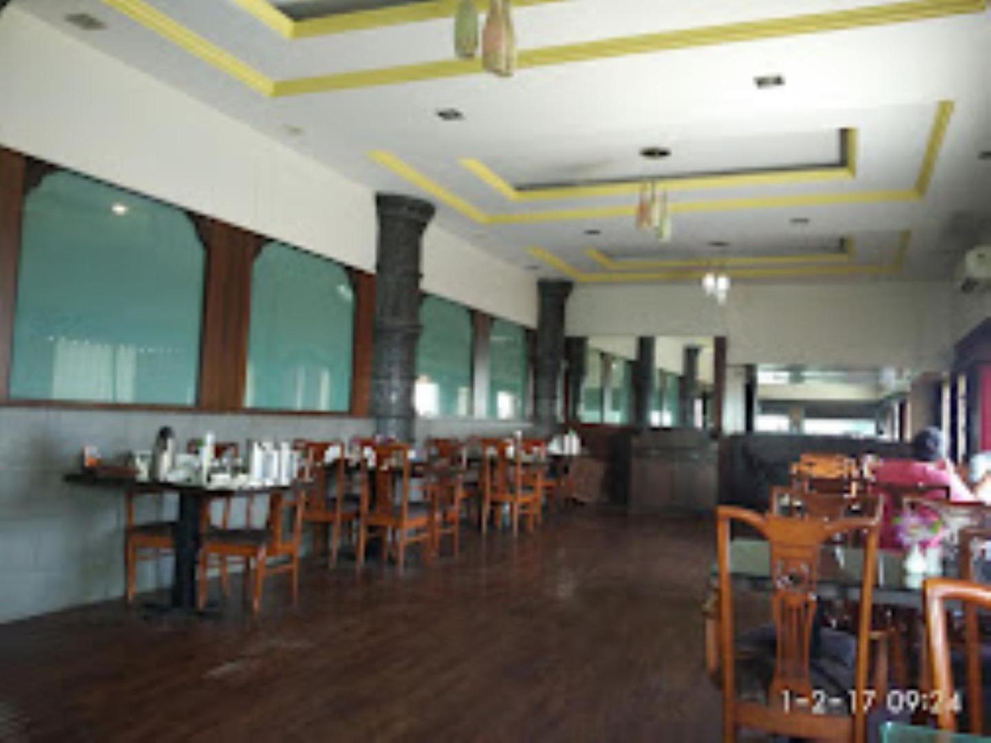 Hotel Maratha Palace,Szatara Kültér fotó
